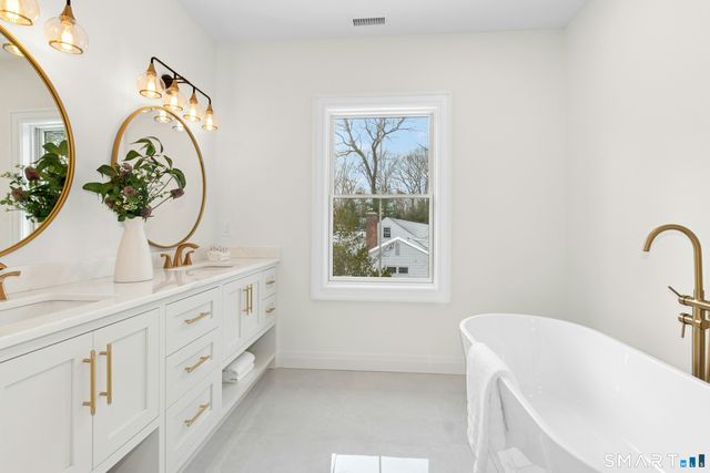 20 Marianne Road, Darien, CT 06820