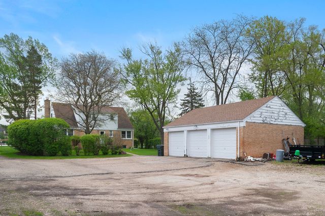 1450 Sanders Road, Northbrook, IL 60062