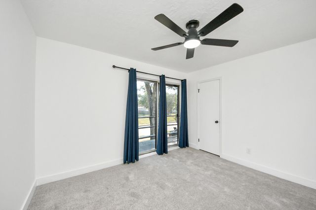 1910 Briarcreek Boulevard, Houston, TX 77073