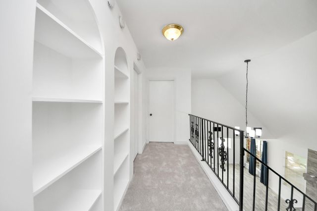1910 Briarcreek Boulevard, Houston, TX 77073