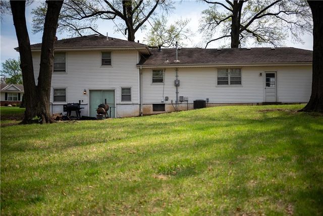 12506 Jackson Avenue, Grandview, MO 64030