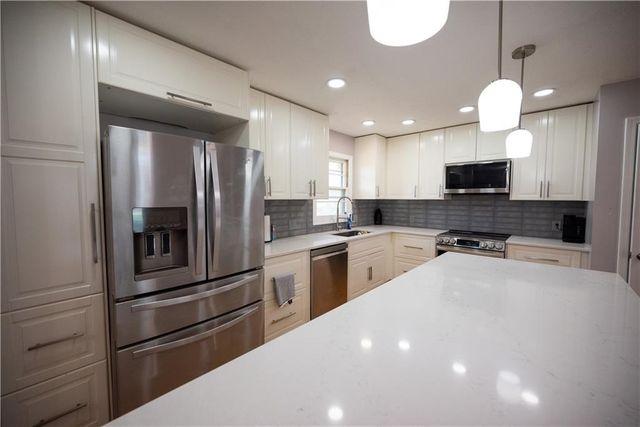 12506 Jackson Avenue, Grandview, MO 64030
