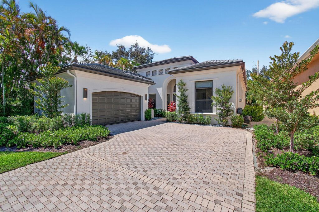 6421 Via Venetia N, Delray Beach, FL 33484