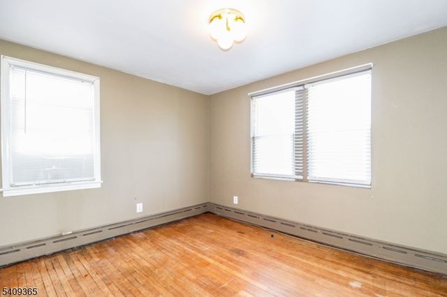 131 Fairfield Ave, Woodbridge Twp., NJ 08863