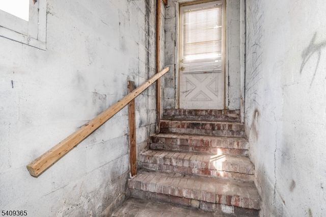 131 Fairfield Ave, Woodbridge Twp., NJ 08863