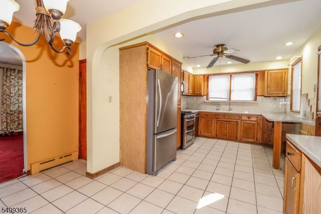 131 Fairfield Ave, Woodbridge Twp., NJ 08863