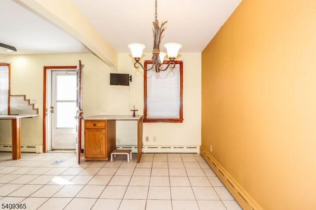 131 Fairfield Ave, Woodbridge Twp., NJ 08863