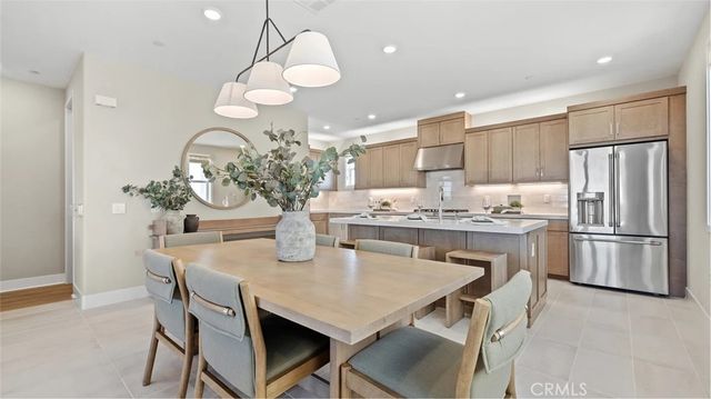 825 Sonia, Irvine, CA 92618