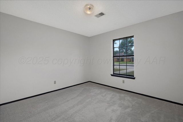 5901 OAKMAN Drive, Amarillo, TX 79109