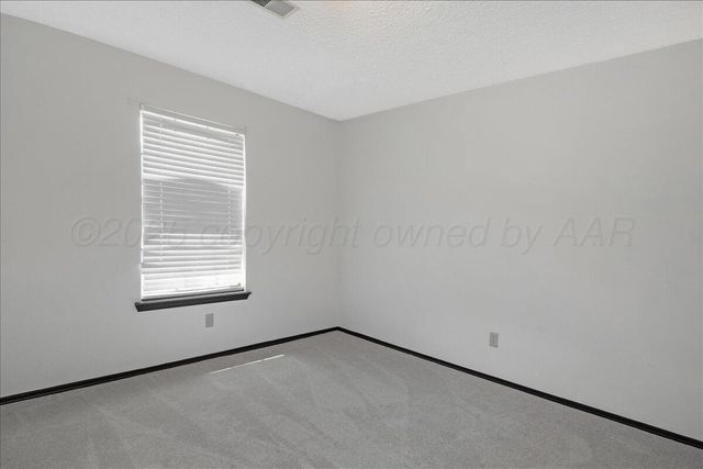 5901 OAKMAN Drive, Amarillo, TX 79109