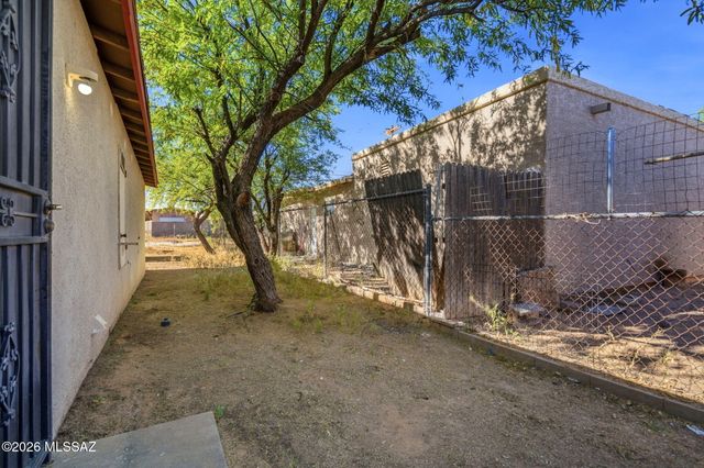 1044 E 27th Street, Tucson, AZ 85713