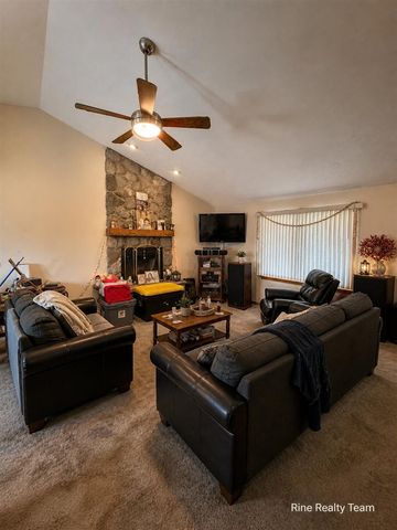 5655 Pingree Road, Howell, MI 48843