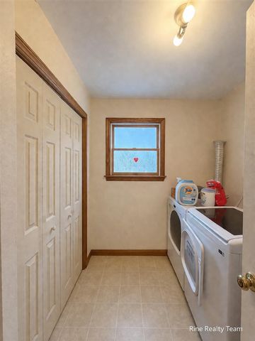 5655 Pingree Road, Howell, MI 48843