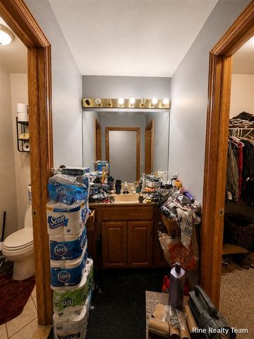 5655 Pingree Road, Howell, MI 48843