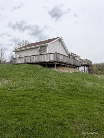 5655 Pingree Road, Howell, MI 48843