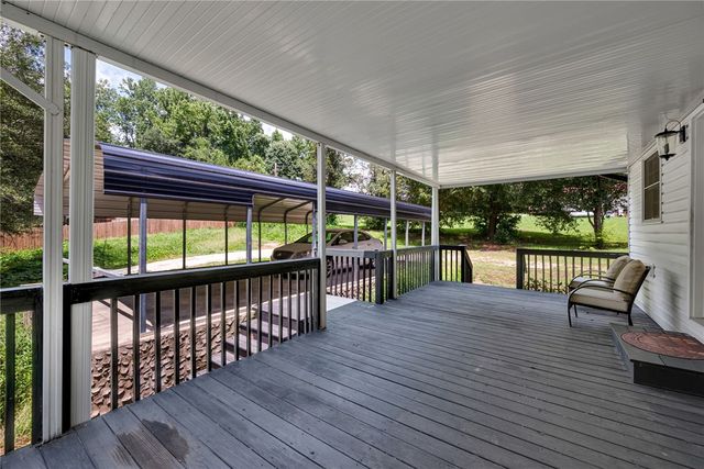 134 Rolling Drive, Westminster, SC 29693