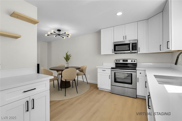 163 Greenbriar Townhouse Way, Las Vegas, NV 89121