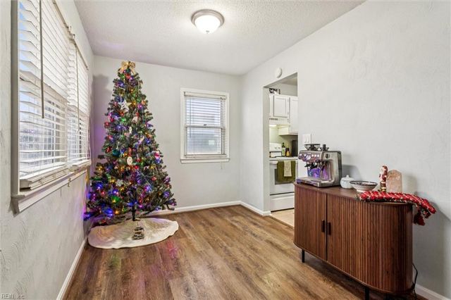 828 E Ocean View Ave Apt 1, Norfolk, VA 23503