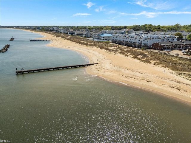828 E Ocean View Ave Apt 1, Norfolk, VA 23503