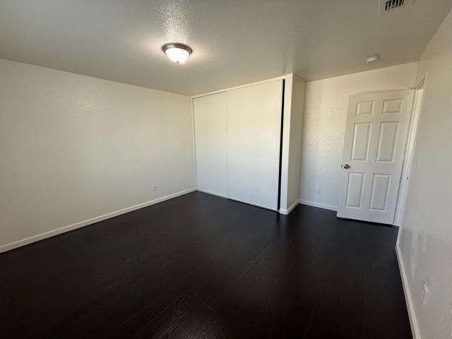 5908 Deepdale Way, Elk Grove, CA 95758