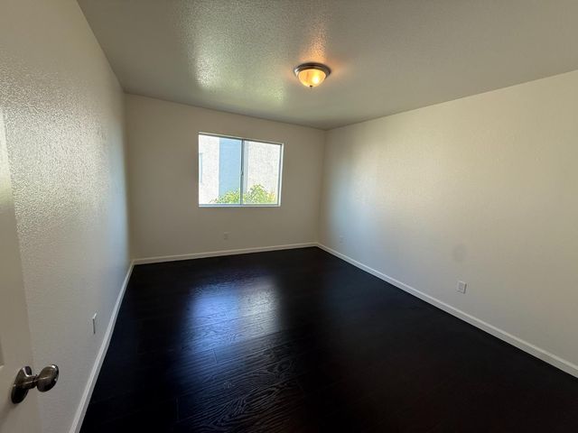 5908 Deepdale Way, Elk Grove, CA 95758