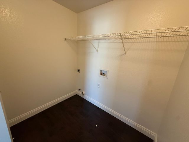 5908 Deepdale Way, Elk Grove, CA 95758