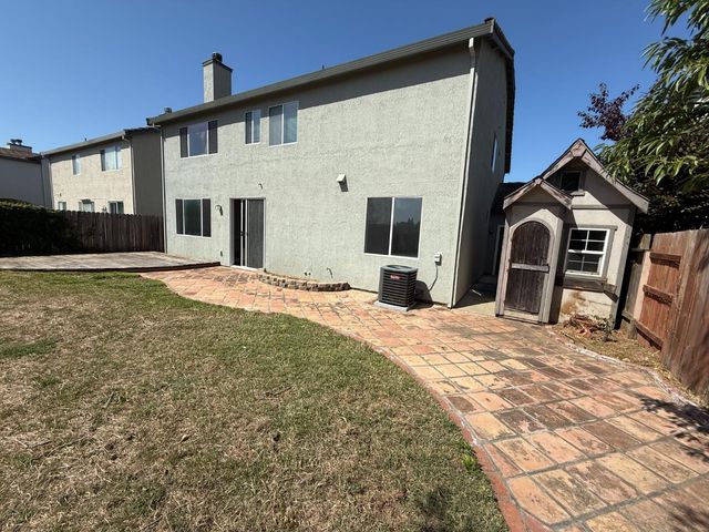 5908 Deepdale Way, Elk Grove, CA 95758