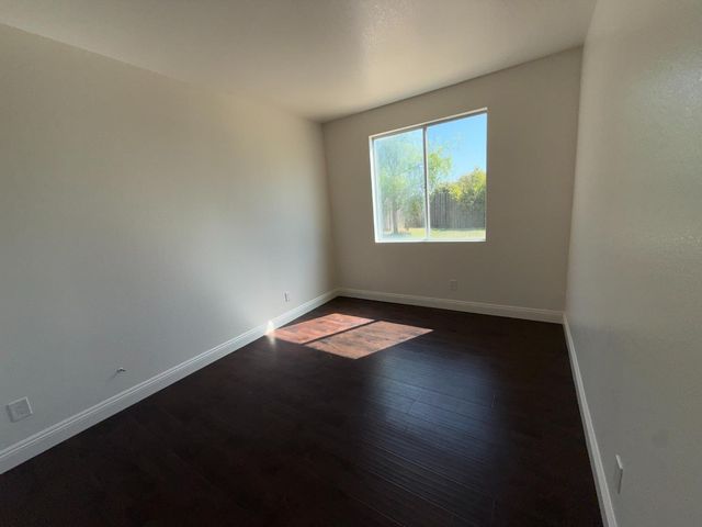 5908 Deepdale Way, Elk Grove, CA 95758