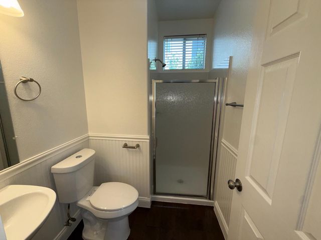 5908 Deepdale Way, Elk Grove, CA 95758