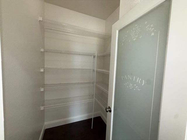 5908 Deepdale Way, Elk Grove, CA 95758