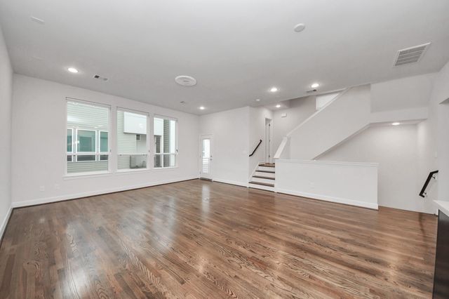 952 W 18th Street, Houston, TX 77008