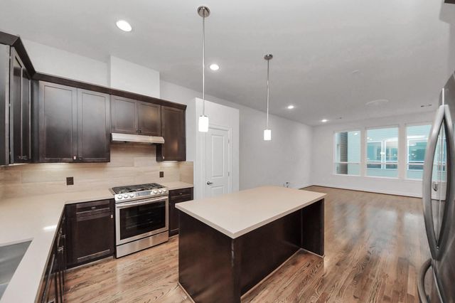 952 W 18th Street, Houston, TX 77008