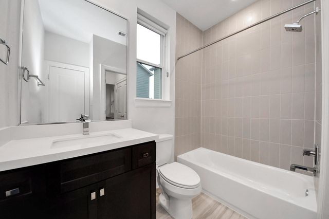 952 W 18th Street, Houston, TX 77008