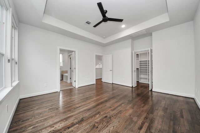 952 W 18th Street, Houston, TX 77008