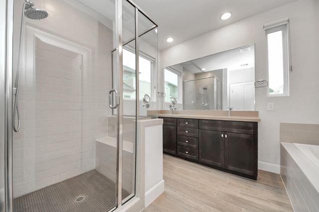 952 W 18th Street, Houston, TX 77008