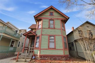 4200 Bridge Avenue, Cleveland, OH 44113