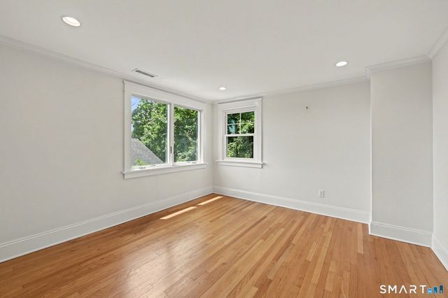 5 Oakland Terrace, Darien, CT 06820