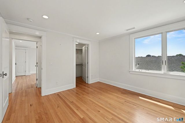 5 Oakland Terrace, Darien, CT 06820