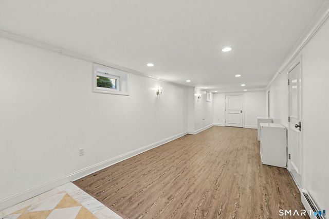 5 Oakland Terrace, Darien, CT 06820