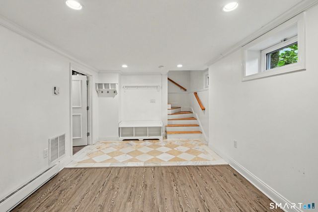 5 Oakland Terrace, Darien, CT 06820