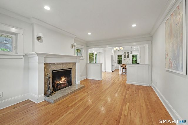 5 Oakland Terrace, Darien, CT 06820