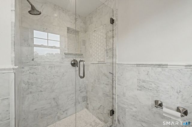 5 Oakland Terrace, Darien, CT 06820