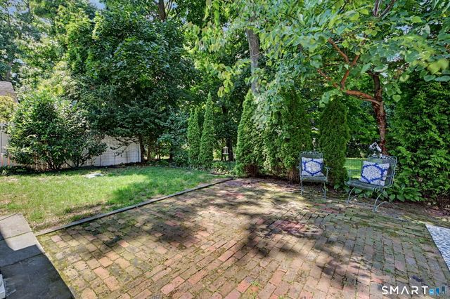 5 Oakland Terrace, Darien, CT 06820