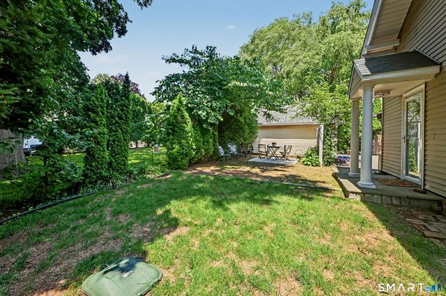 5 Oakland Terrace, Darien, CT 06820