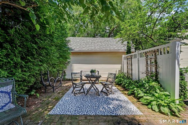 5 Oakland Terrace, Darien, CT 06820