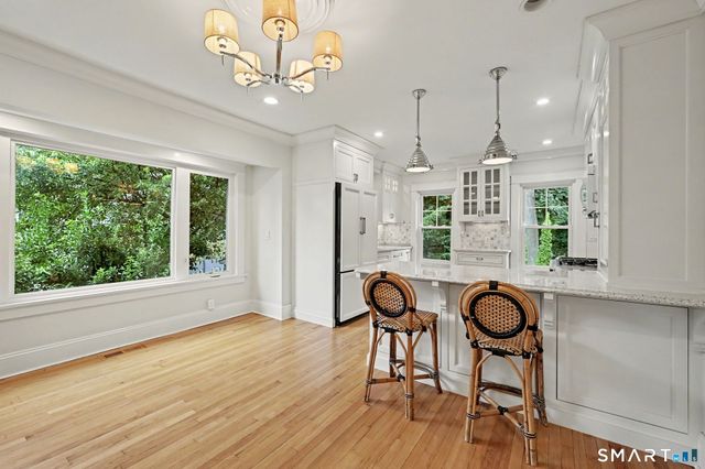 5 Oakland Terrace, Darien, CT 06820