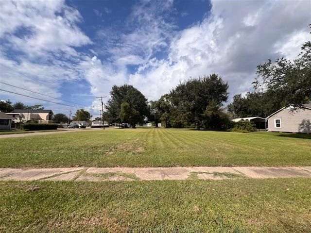 702 Alamo Street, Lake Charles, LA 70601