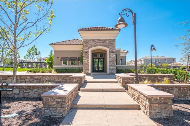 609 Shadowbrook, Lake Forest, CA 92610