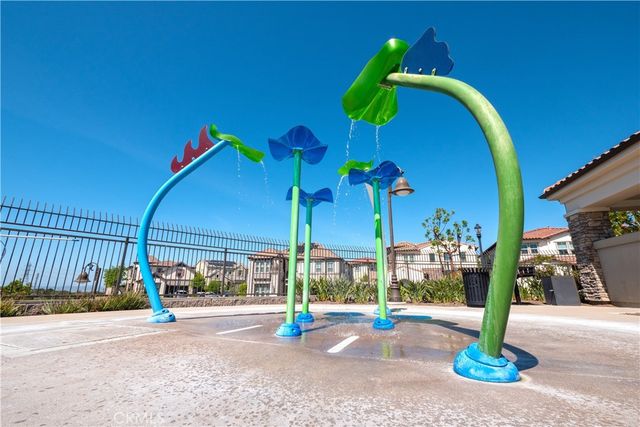 609 Shadowbrook, Lake Forest, CA 92610