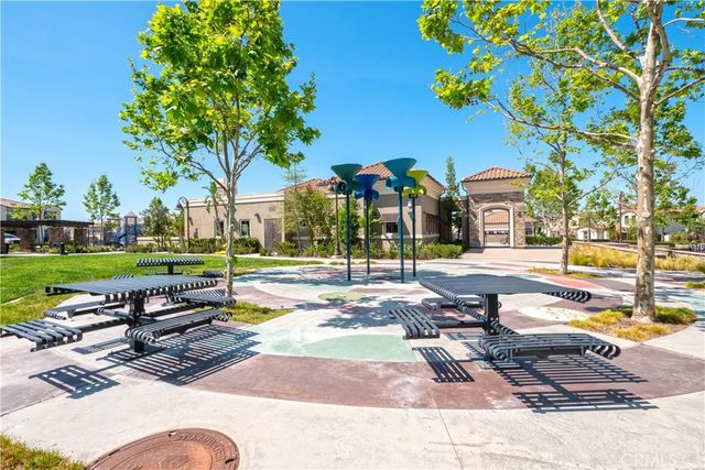 609 Shadowbrook, Lake Forest, CA 92610